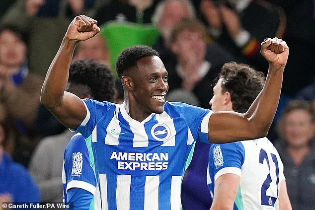 Chelsea close in on signing of Danny Welbeck – as Xabi Alonso prepares to allow up to three strikers to leave the club this summer