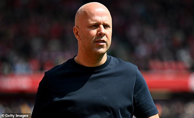 Arne Slot says NO to replacing inbound Newcastle boss in Saudi Arabia as he eyes top European job after being sacked by Liverpool