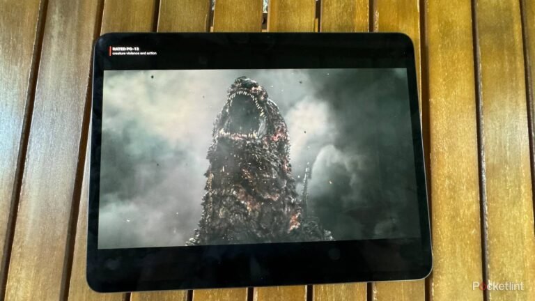 I finally found a way to get a cinematic movie experience on my iPad