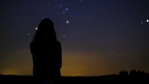 Venus takes center stage with 2 easy-to-see sky shows this July. Here’s when and where to look