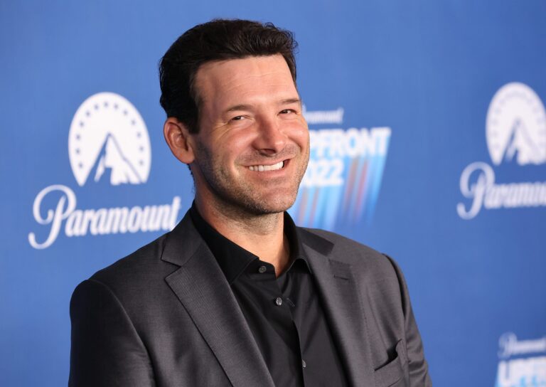 Tony Romo Fumbles Field Sobriety Test In New Arrest Video