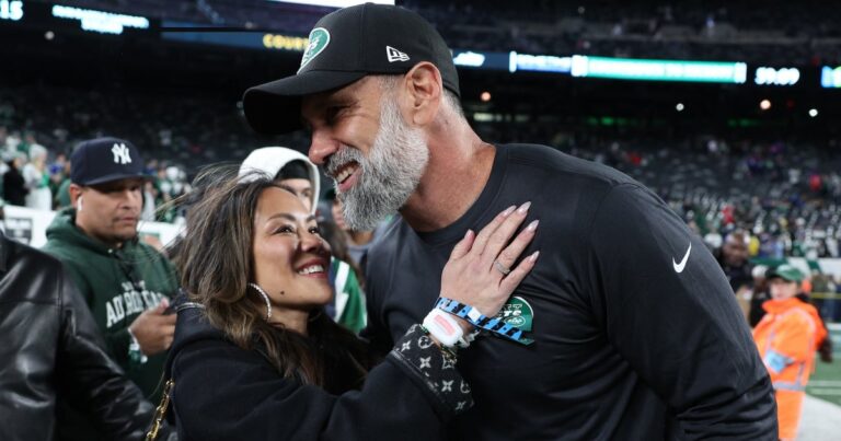 Wife of Atlanta Falcons Coach Jeff Ulbrich Dead at 48