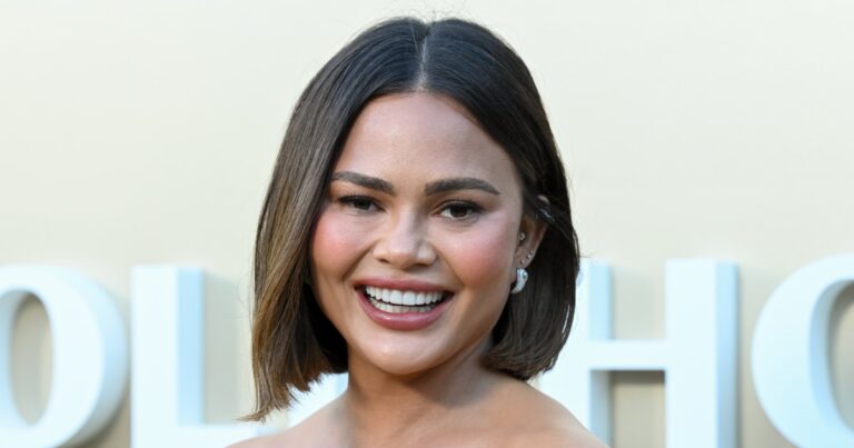 Chrissy Teigen’s Luxe-Looking Floral Blouse Style Is on Amazon
