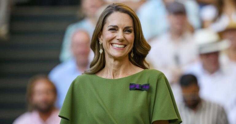 I Fell for Kate Middleton’s $450 Bag — Until I Found One for $40