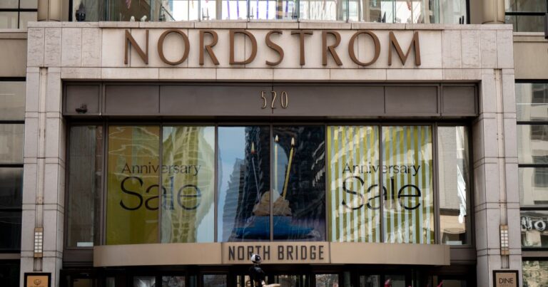 The Nordstrom Anniversary Sale Is Packed With Sandal Deals
