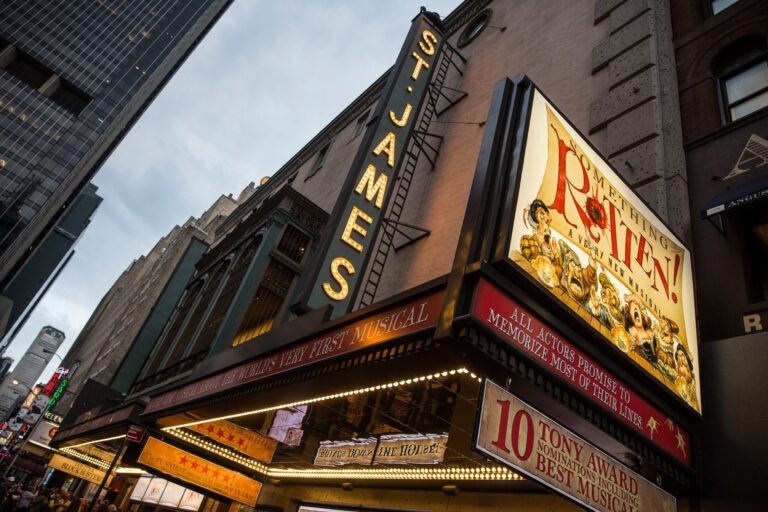Broadway, ‘Marvelous Mrs. Maisel’ Star Passes Unexpectedly at 44