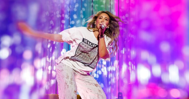 Hilary Duff Reacts to Shady Comment About Tour Outfits