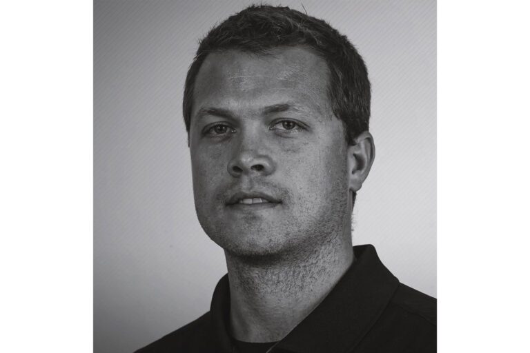 Former College Swim Coach and Father of 5 Dies ‘Unexpectedly’ at Age 39, Days After Wedding Anniversary