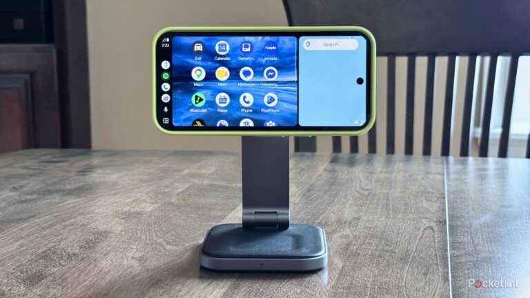 I set up Android Auto at my work desk, and I wish I had done it sooner