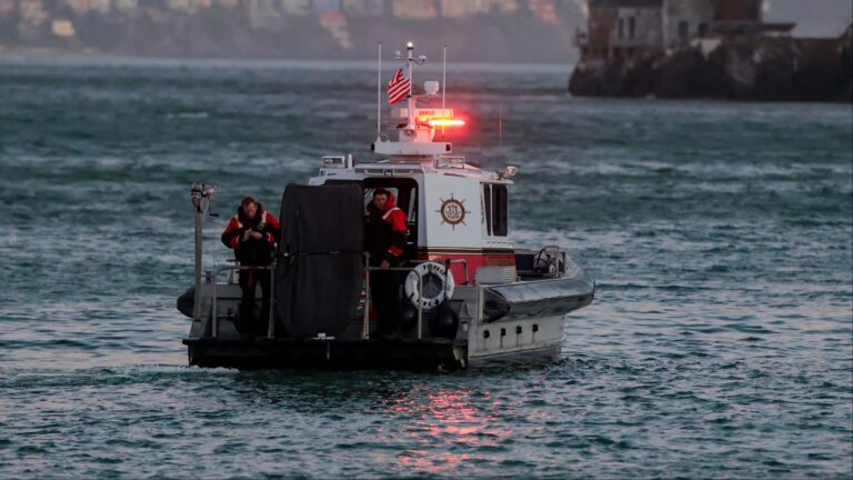 Boat Capsizes Near Alcatraz On The Way To Memorial Service
