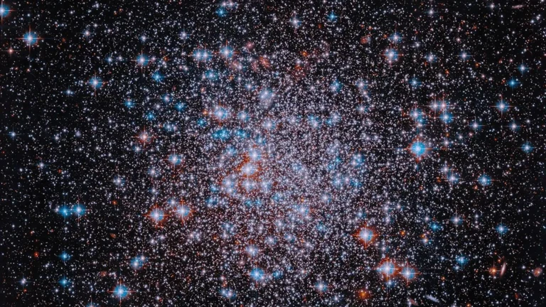 NASA’s Hubble spots a stellar sparkler for the Fourth of July