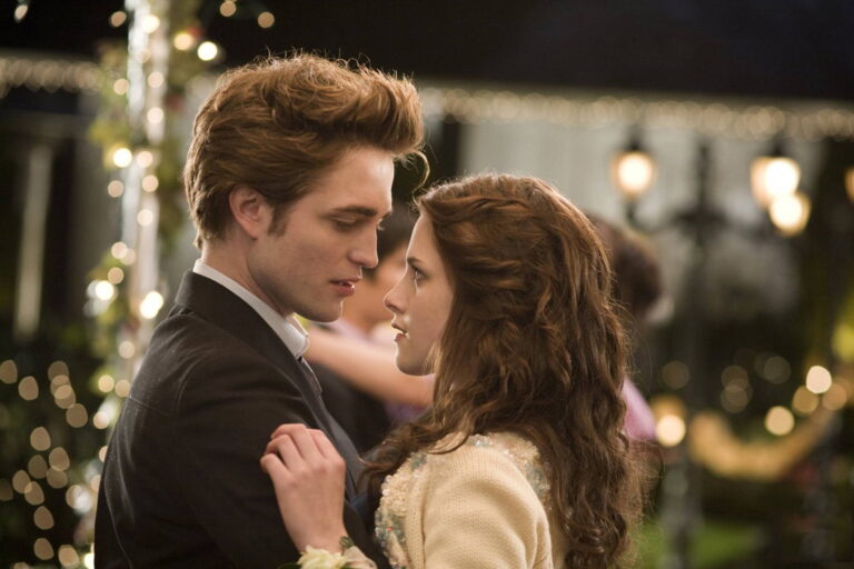 Robert Pattinson Throws Shade at ‘Twilight’s Jacob While Describing His ‘The Odyssey’ Character