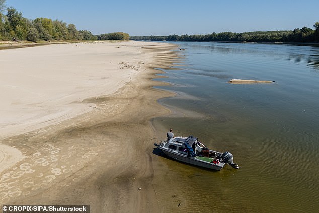 European drought forces Hungary to shut its nuclear plant as River Danube falls to record low level