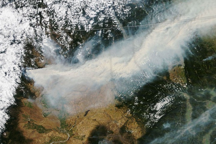 Smoke Streams Across Eastern Washington