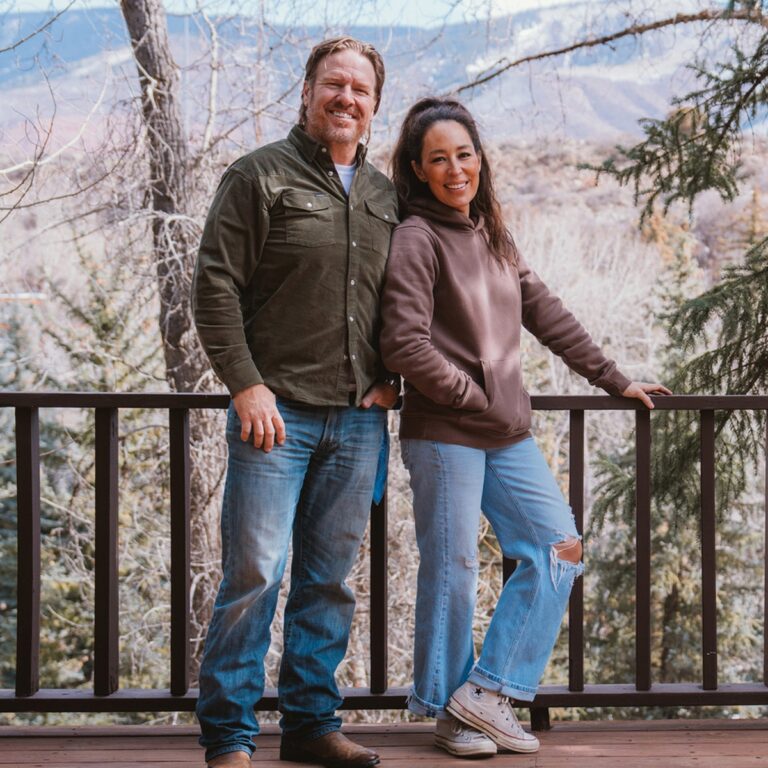 Inside Joanna Gaines, Chip Gaines’ Private Family World With 5 Kids