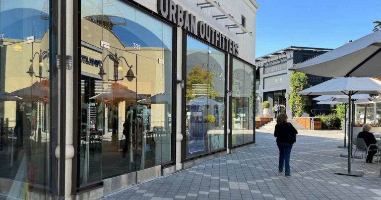 Gen Z Brands Driving the Mall Comeback With Gen Z Shoppers