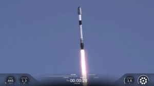 SpaceX launches Starlink satellites on 90th Falcon 9 flight of the year (video)